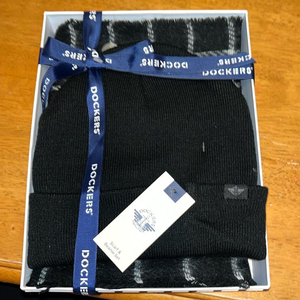 Dockers Black Beanie Hat and Black and White Plaid Scarf Gift Set New in Box
